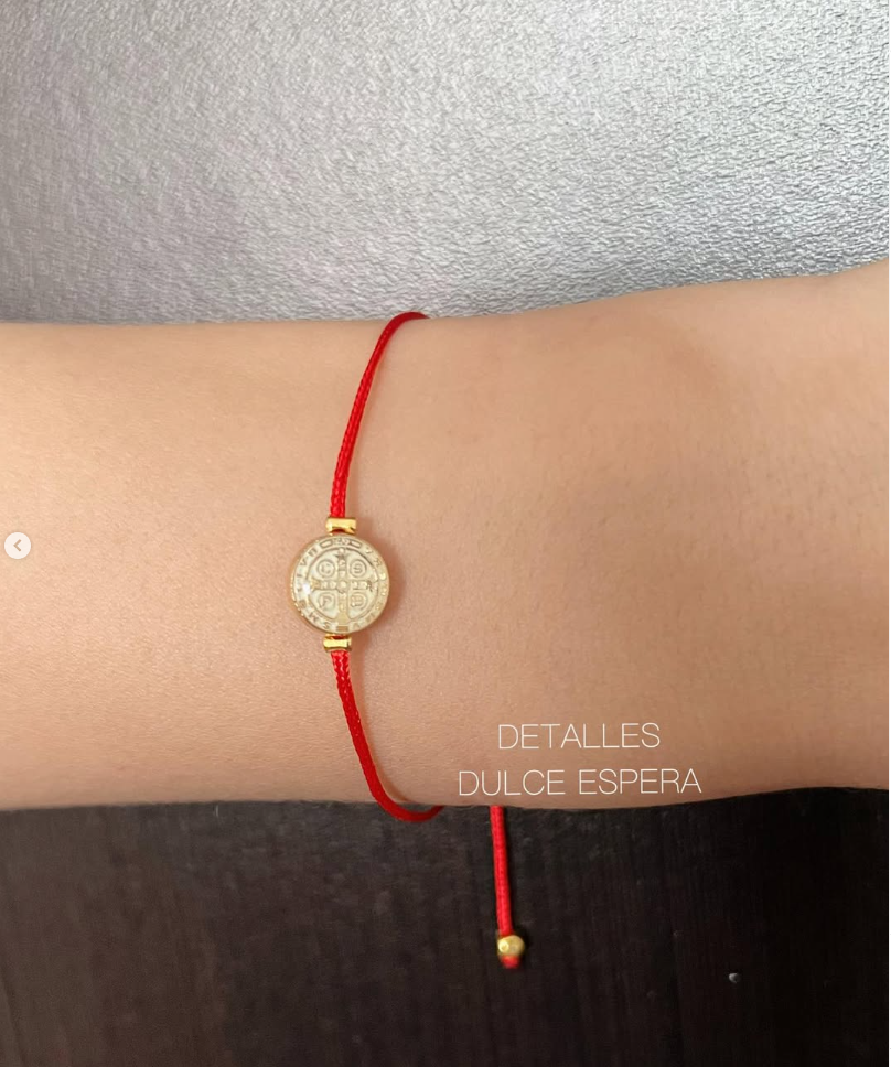 Pulsera de Hilo Ajustable San Benito