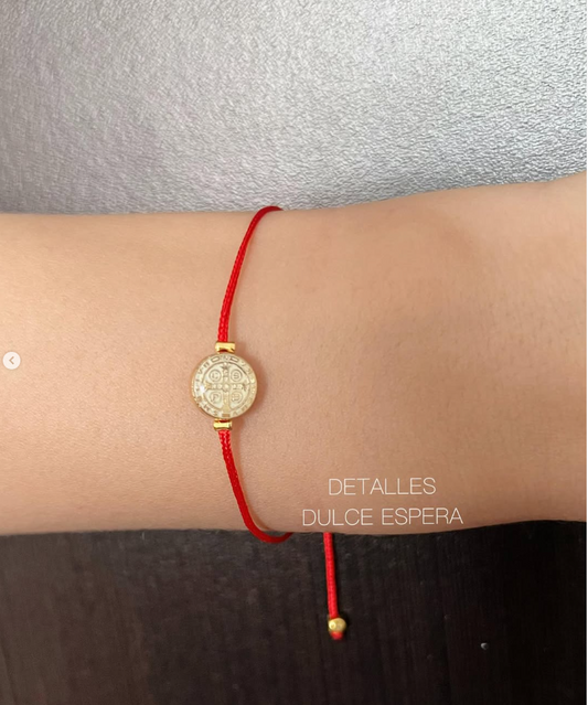Pulsera de Hilo Ajustable San Benito